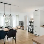 Shiny Homes - Center With Parking Place דירה