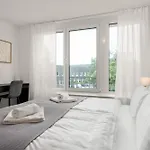 Shiny Homes - Center With Parking Place דירה Gütersloh