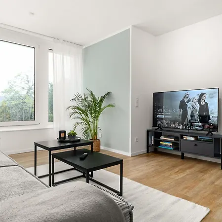 Shiny Homes - Center With Parking Place