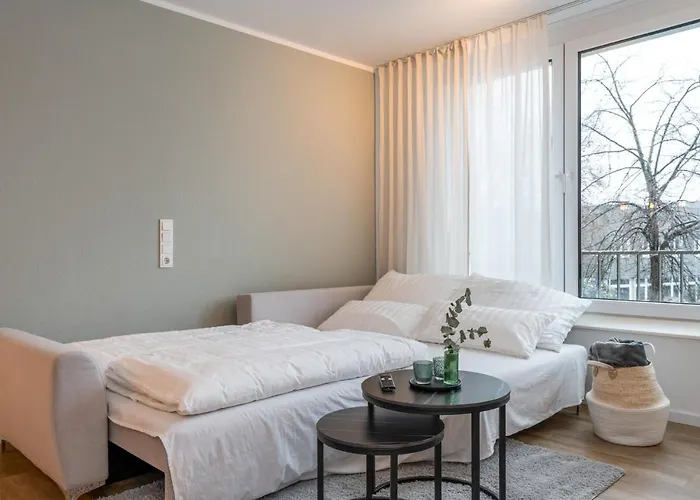 Shiny Homes - Center With Parking Place *