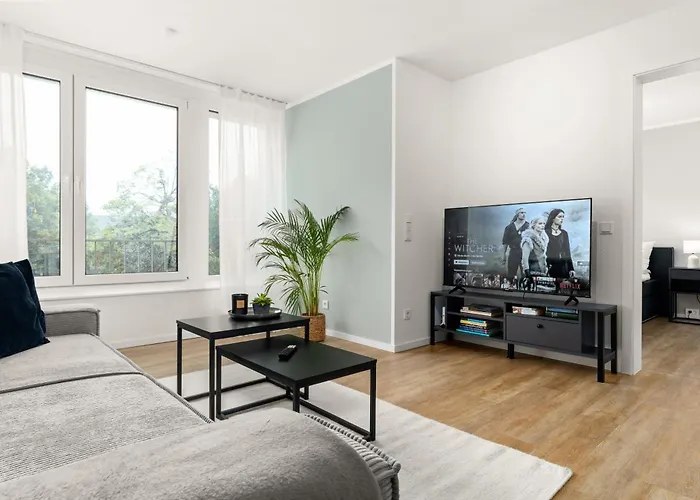 Shiny Homes - Center With Parking Place